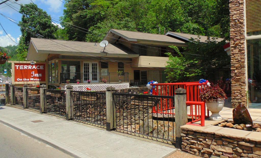 Terrace Inn On The Water Gatlinburg Ngoại thất bức ảnh